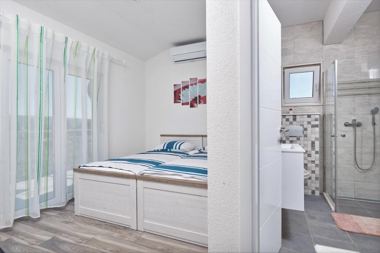 Apartments & Rooms Seaside Kaštela Kültér fotó