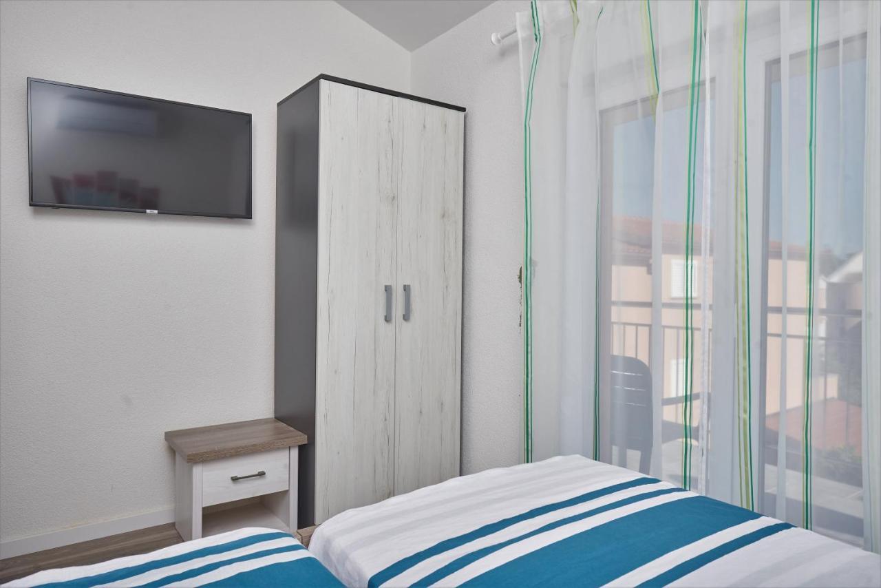 Apartments & Rooms Seaside Kaštela Kültér fotó