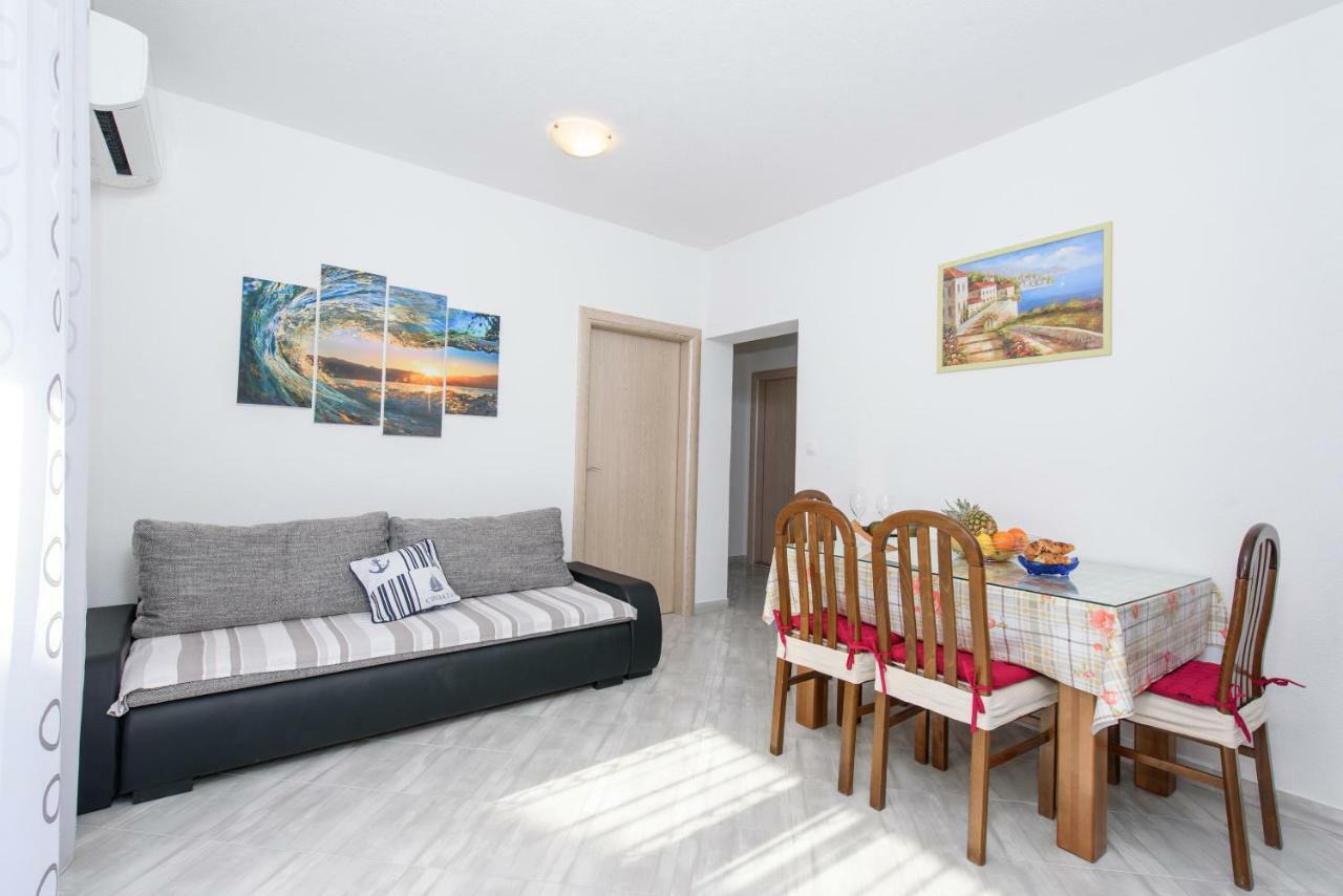 Apartments & Rooms Seaside Kaštela Kültér fotó