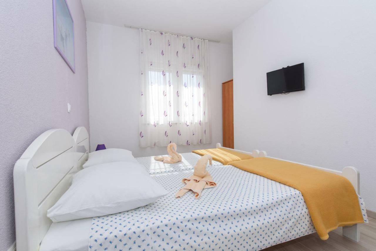 Apartments & Rooms Seaside Kaštela Kültér fotó