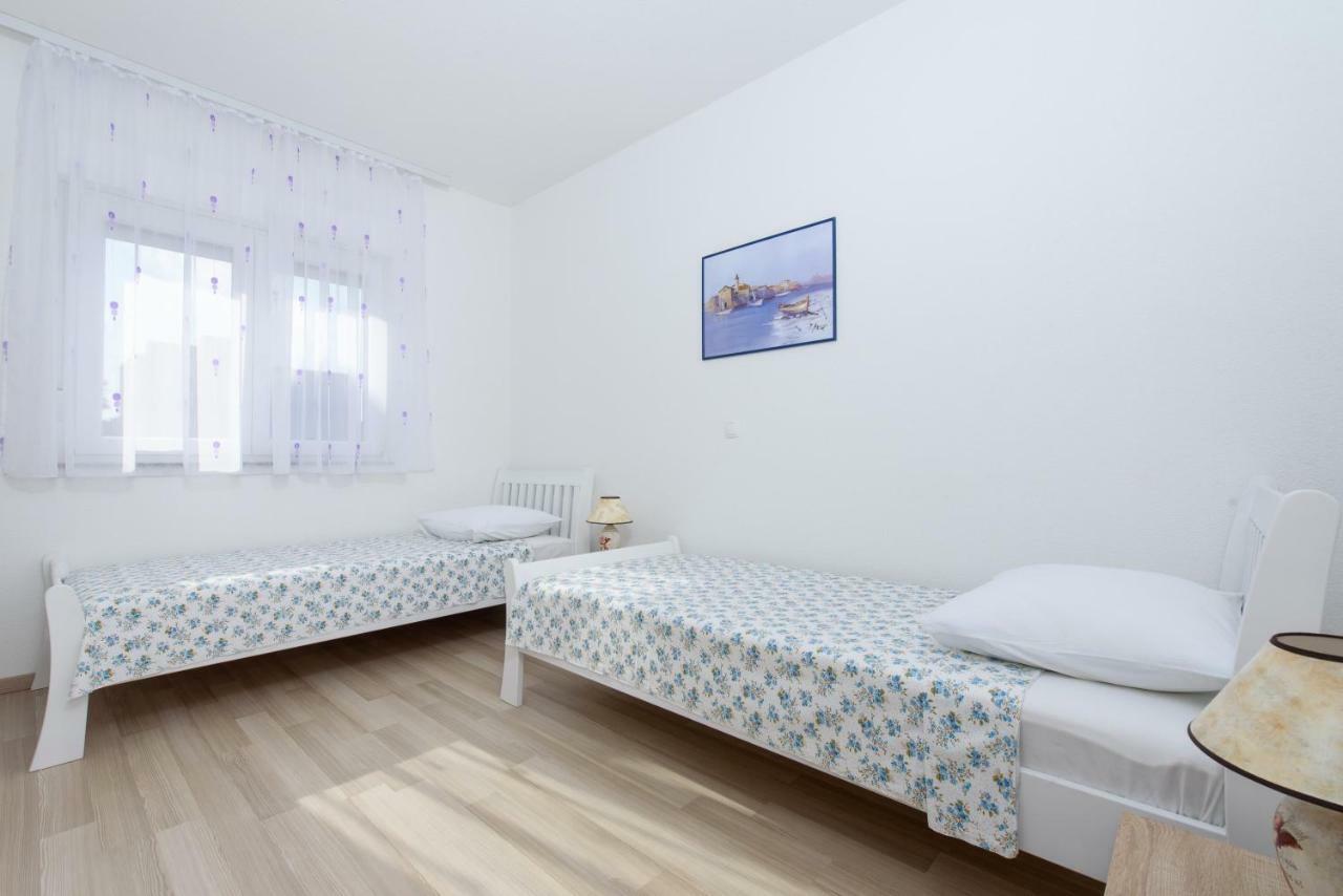Apartments & Rooms Seaside Kaštela Kültér fotó