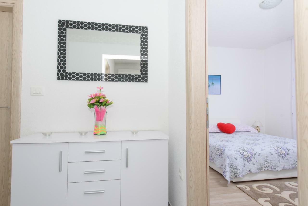 Apartments & Rooms Seaside Kaštela Kültér fotó